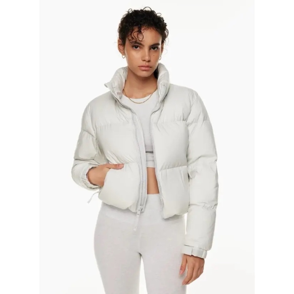 Aritzia TNA the Mega Puff Short Jacket - Picture 1 of 14